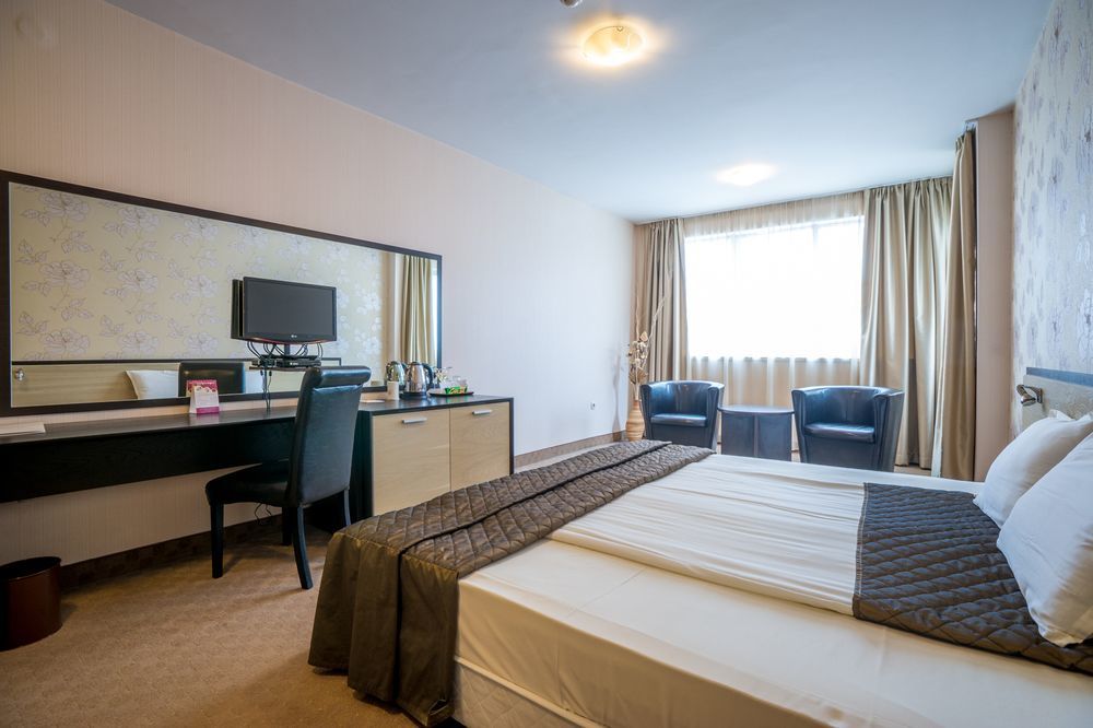 Avenue By Hmg-free Parking-free Wi-fi