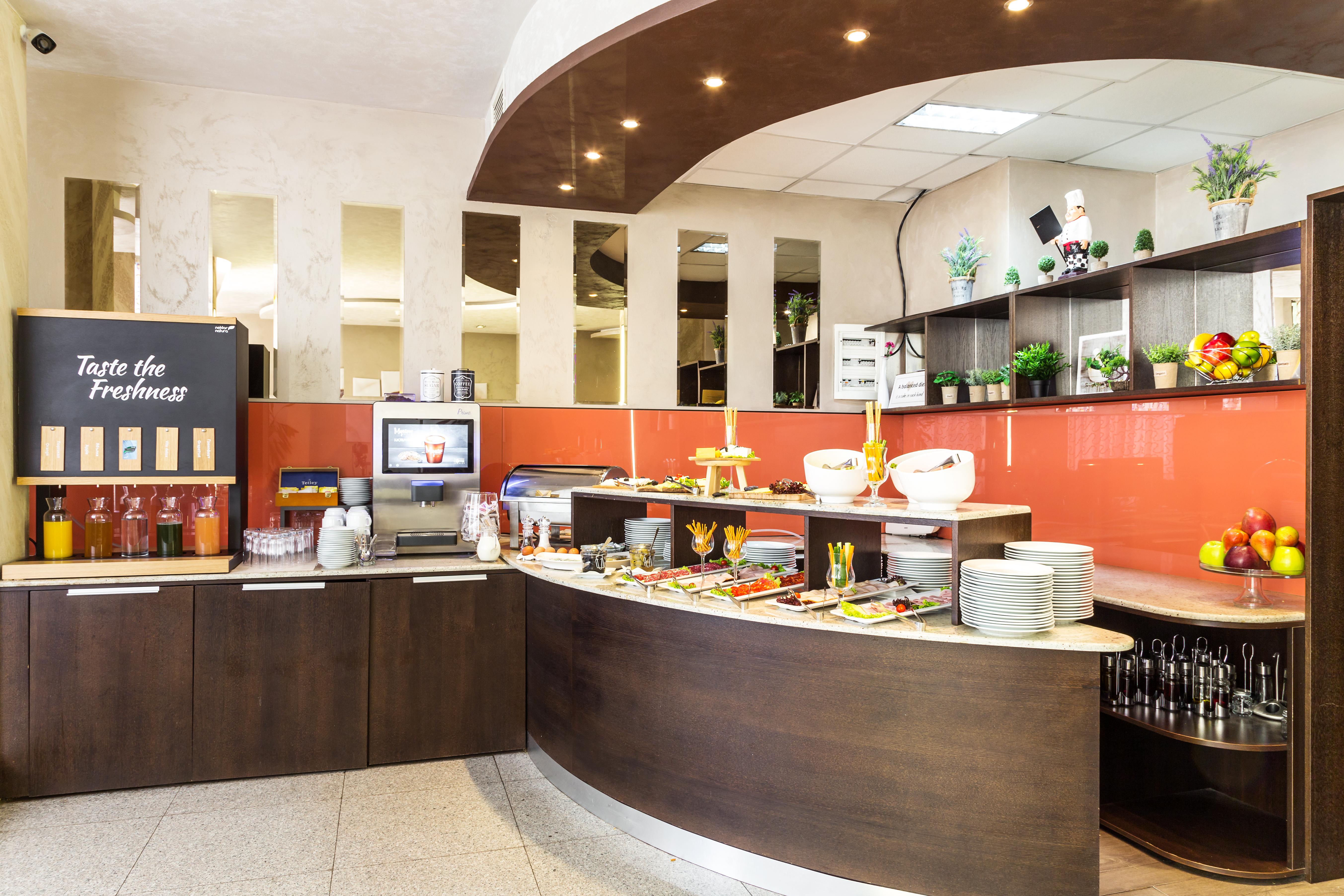 Avenue By Hmg-free Parking-free Wi-fi Hotel 3*